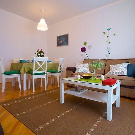 Luxe 3Br Apartment Split Room photo