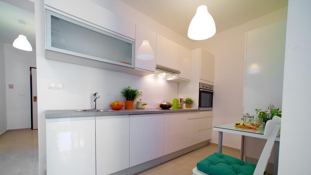 Luxe 3Br Apartment Split Room photo